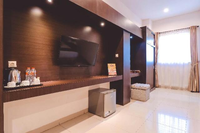 Saka Hotel Medan Sunggal Exterior foto